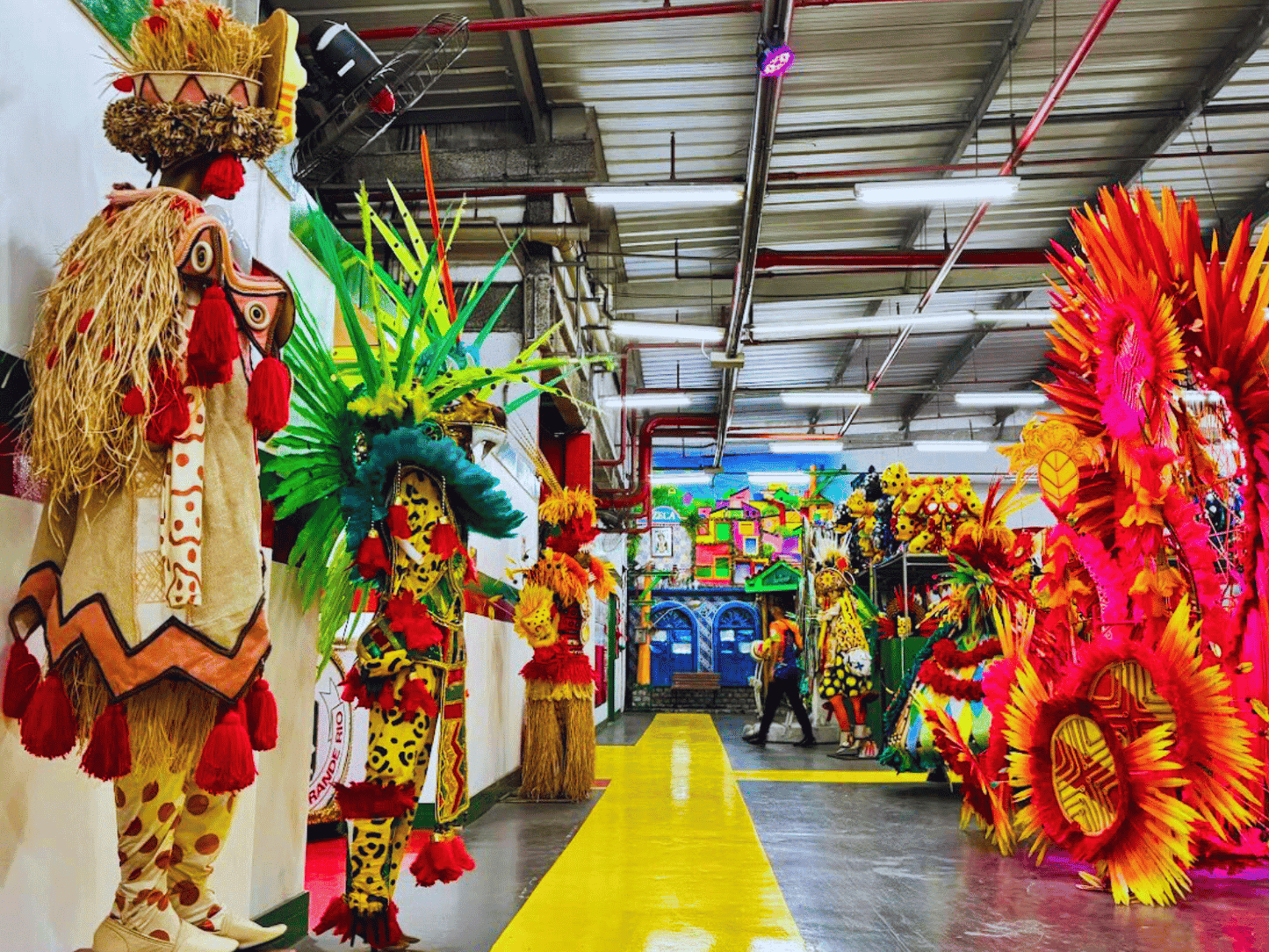 Tour Regular: Passeio nos Bastidores do Carnaval Carioca na Cidade do Samba